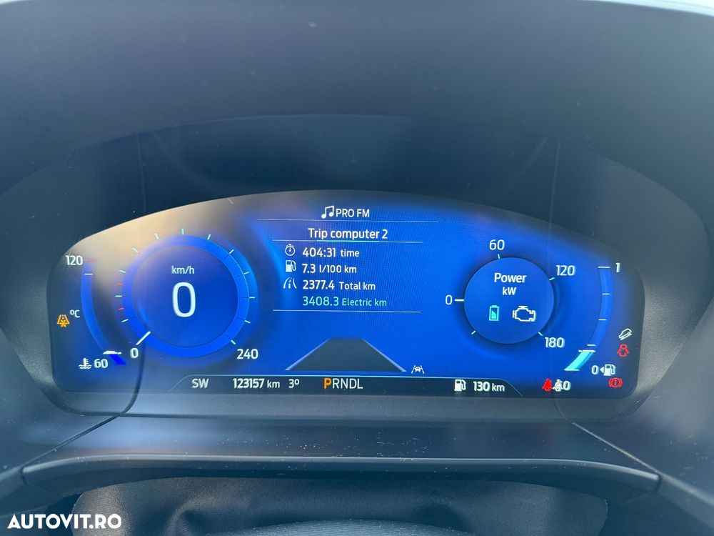 Ford Kuga 2.5 Duratec FHEV TITANIUM - 20