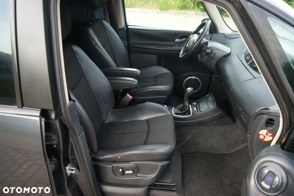 Renault Espace 3.0 dCi Privilege - 29