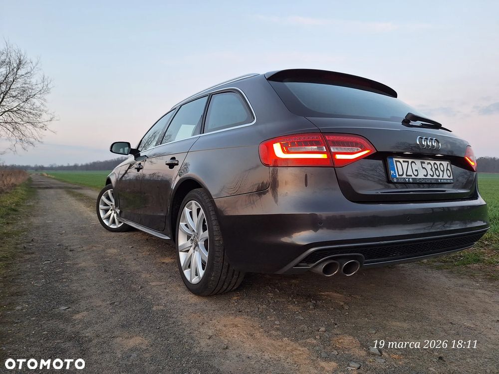 Audi A4 Avant 2.0 TDI DPF S line Sportpaket - 7