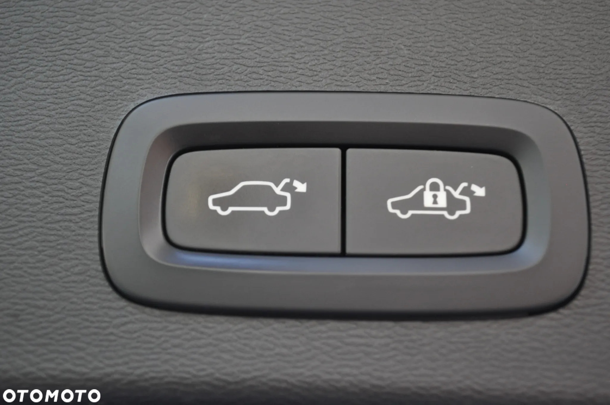 Volvo XC 40 D3 R-Design - 32