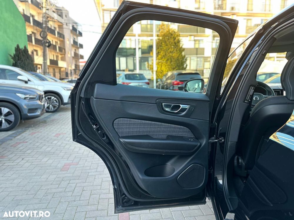 Volvo XC 60 B4 D Core - 40