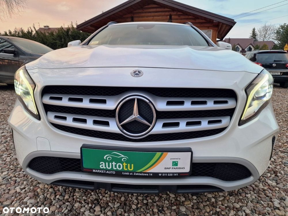 Mercedes-Benz GLA - 2