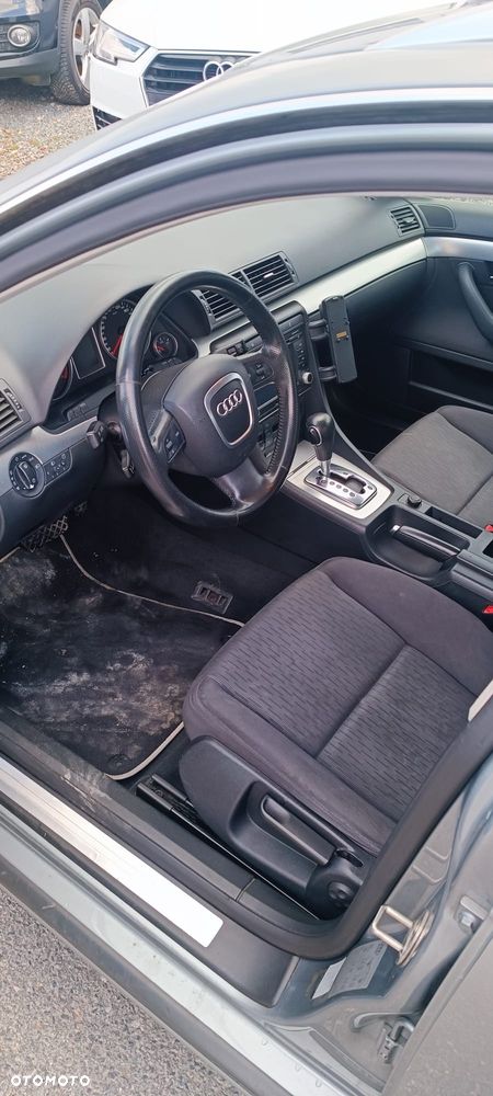 Audi A4 Avant - 8