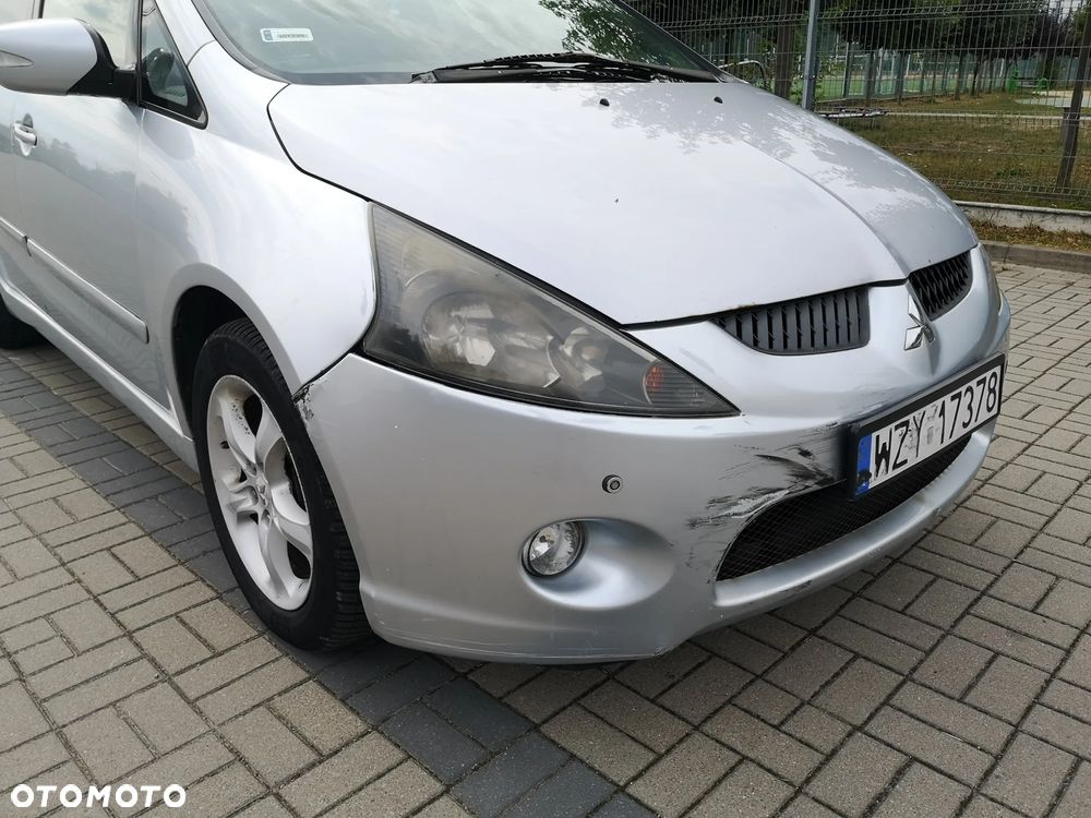 Mitsubishi Grandis - 3