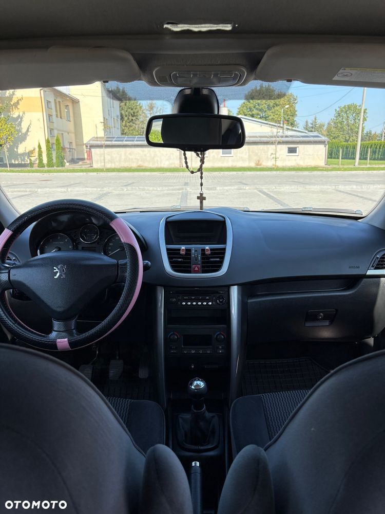 Peugeot 207 1.6 HDi - 14