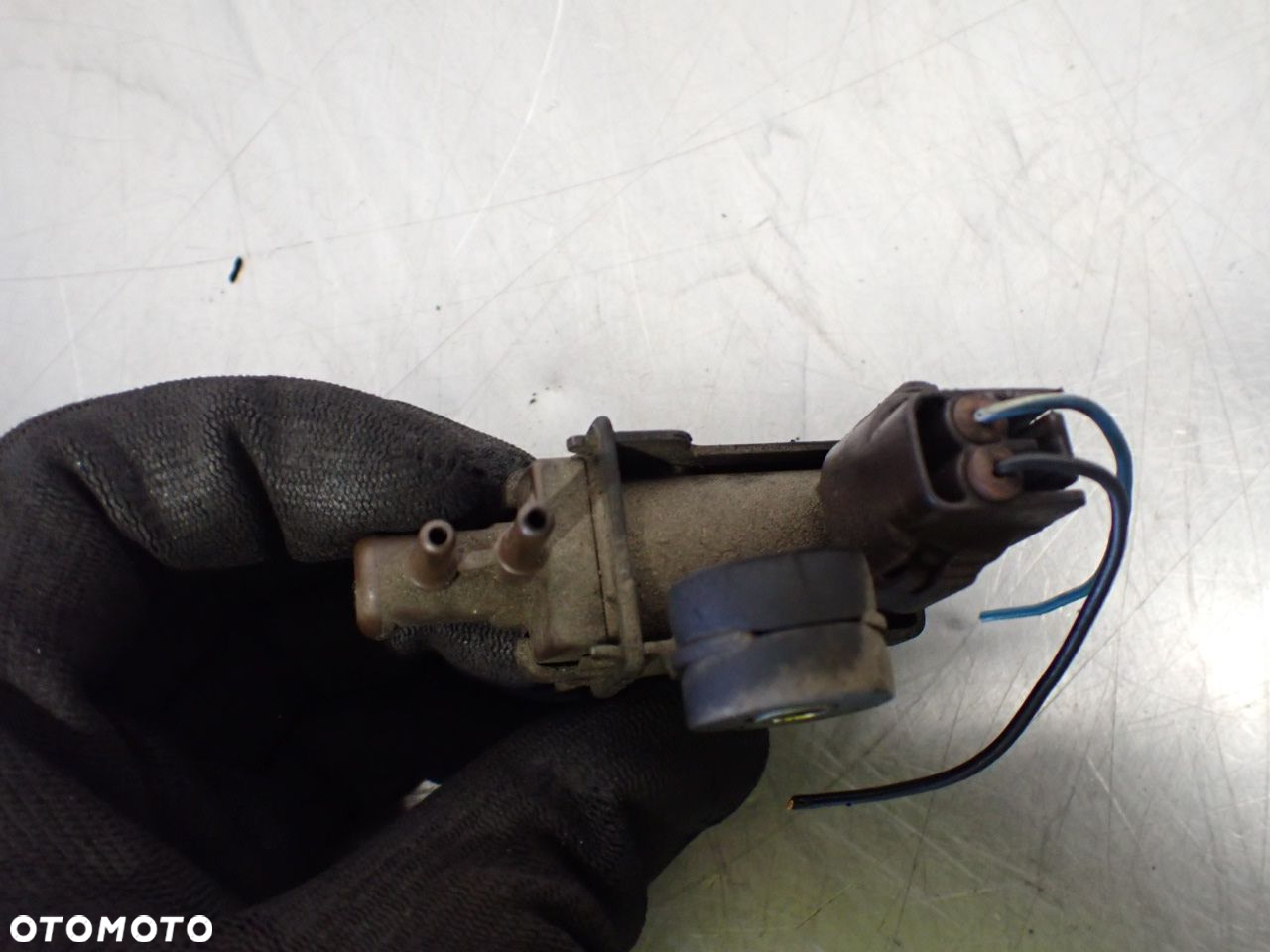 ZAWÓR PODCIŚNIENIA TOYOTA COROLLA E12 D4D 2.0V25819-27020 - 4