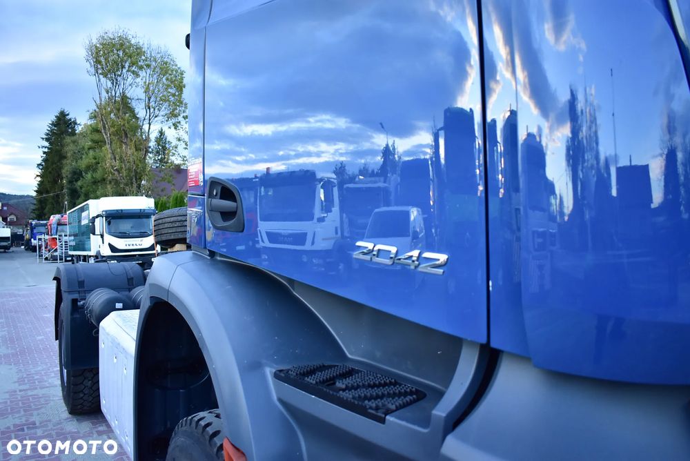 Mercedes-Benz Arocs 2042 Ciągnik siodłowy 4x4! Na Moście ! Reduktor ! RESOR ! Hydraulika Sprowadzony z Niemiec ! - 14