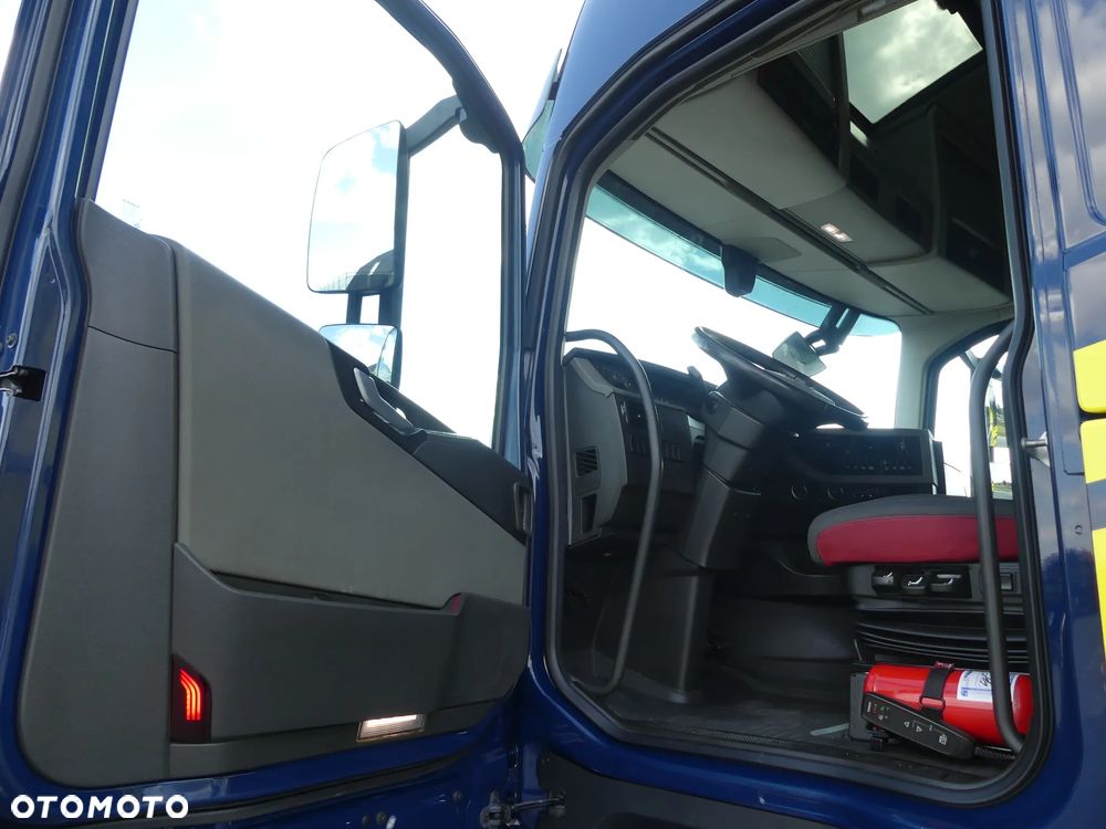 Volvo FH4 460 / EURO 6 / AUTOMAT / PEŁNY ADR / KLIMATYZACJA POSTOJOWA / - 22