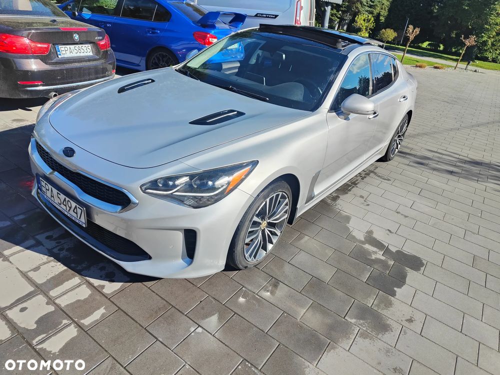 Kia Stinger - 1