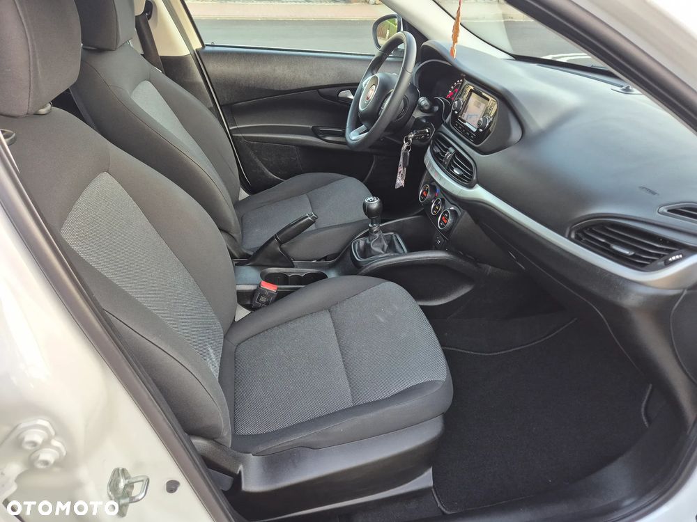 Fiat Tipo 1.4 16v Easy EU6d - 20