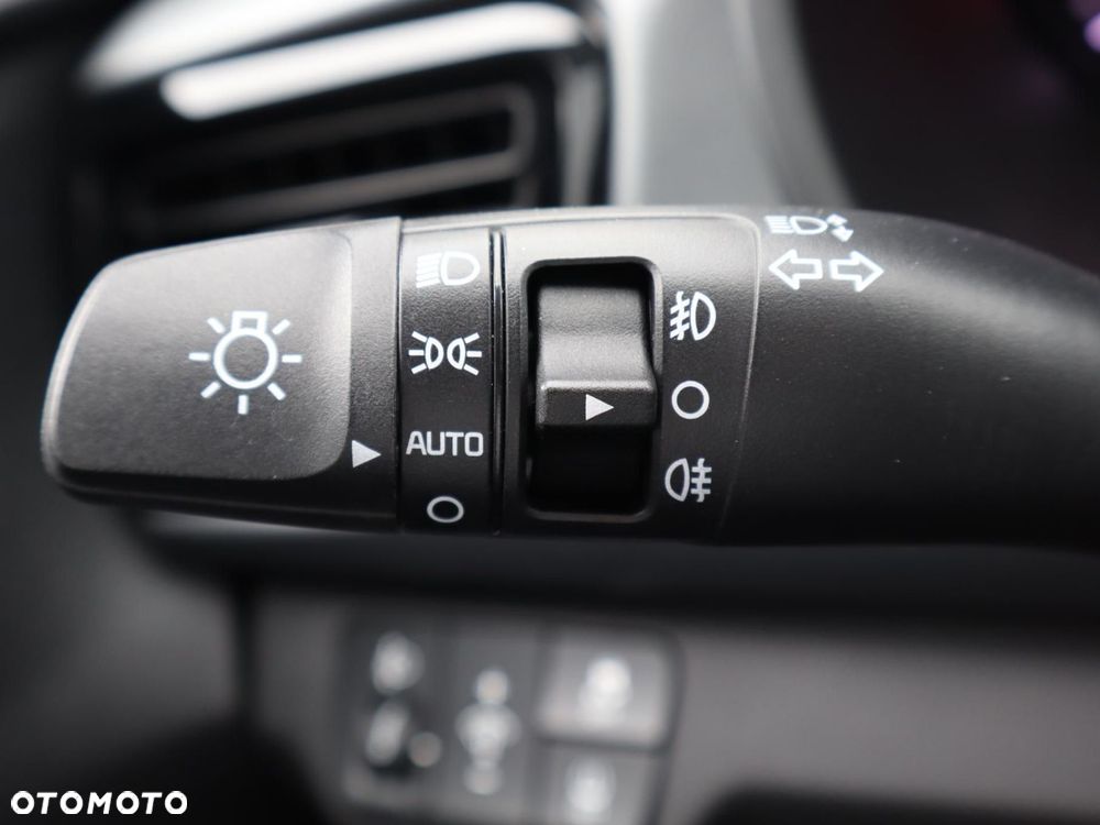 Kia Rio 1.2 L - 18