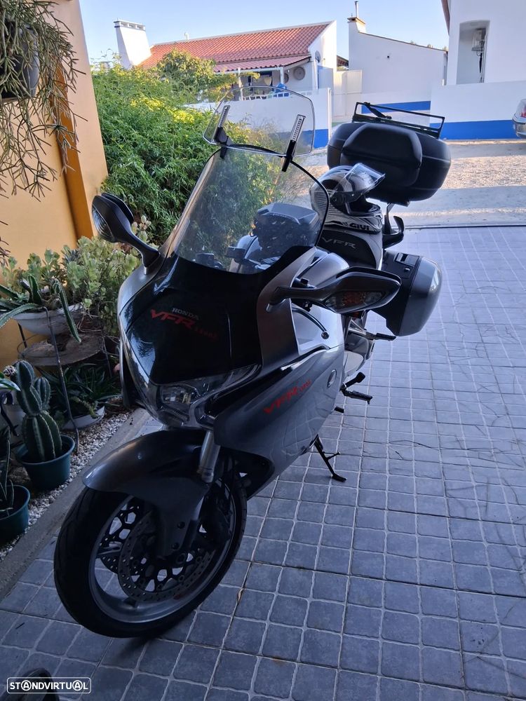 Honda VFR VFR1200F - 2
