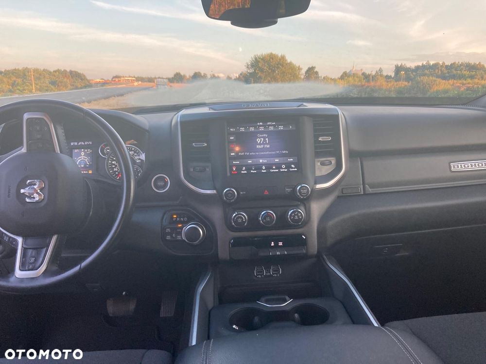 Dodge RAM 1500 5.7 4x4 - 13