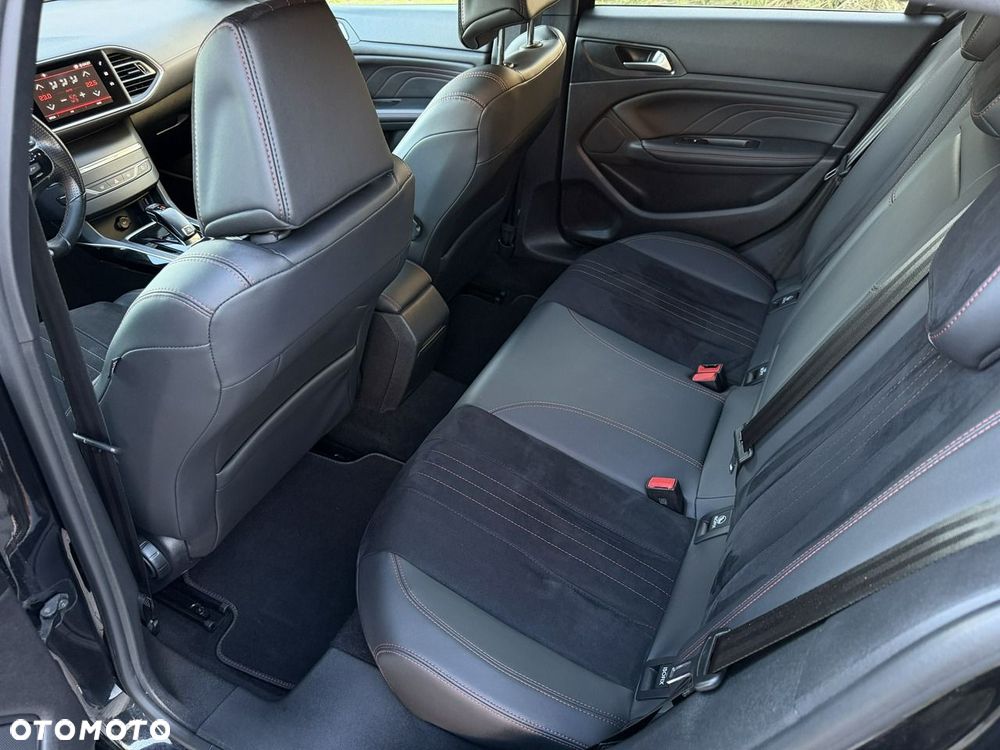 Peugeot 308 BlueHDi 180 EAT8 Stop & Start GT - 20