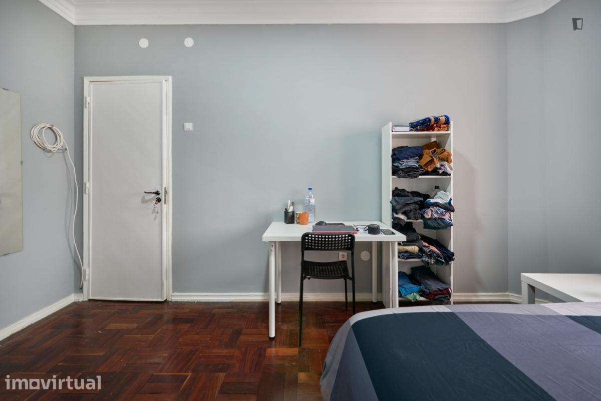 Quarto - localizado em Entrecampos Lisbon - Grande imagem: 4/30