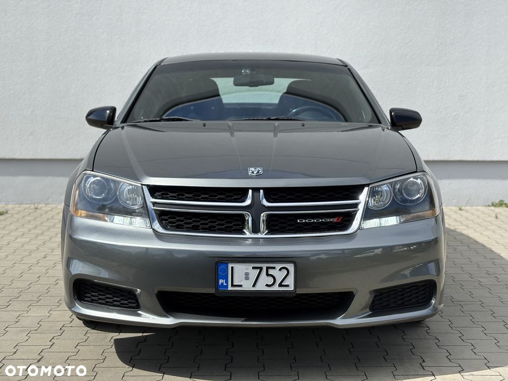 Dodge Avenger - 2