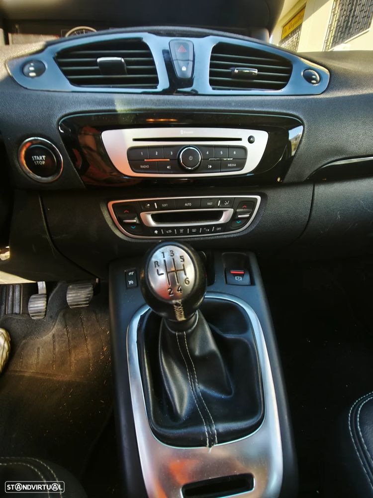 Renault Scénic 1.5 dCi Bose Edition SS - 14