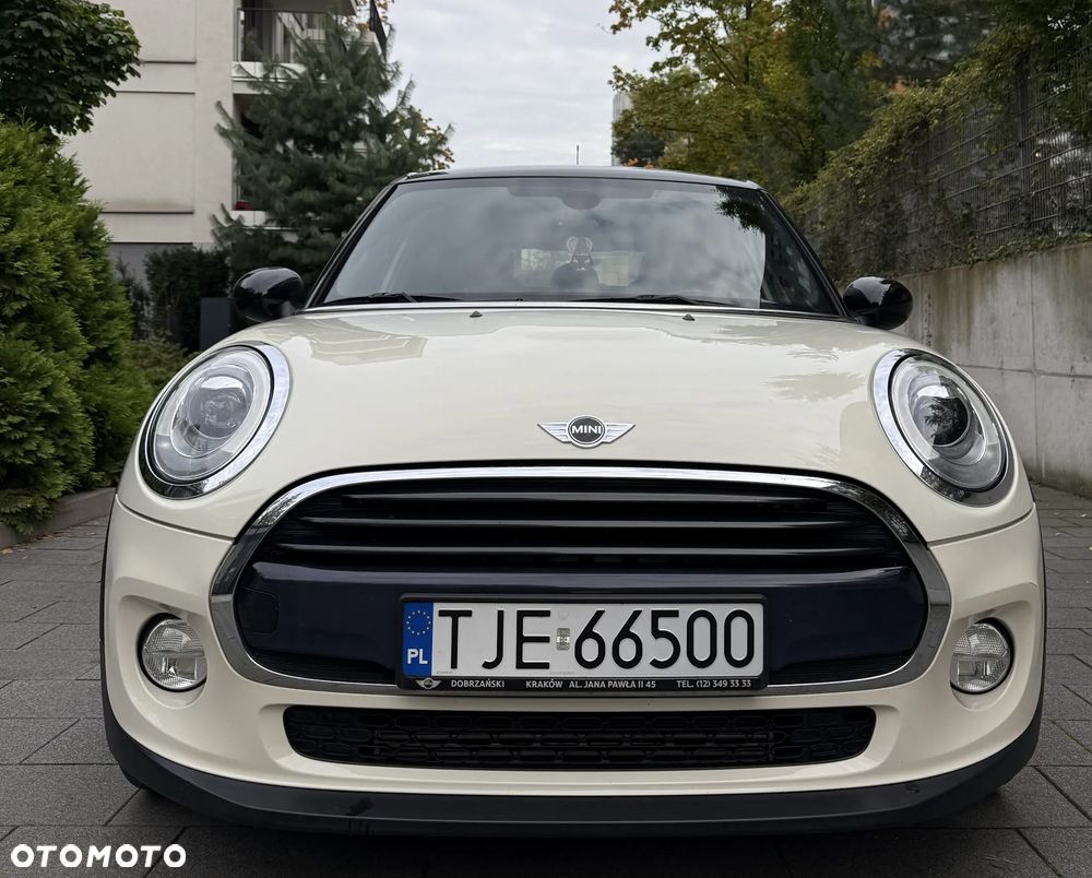MINI Cooper Standard - 1