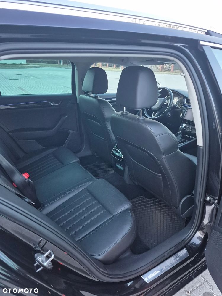 Skoda Superb 2.0 TDI 4x4 L&K DSG - 16