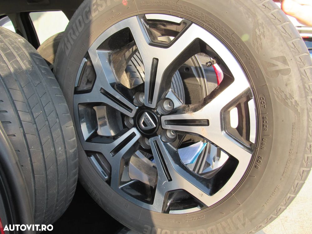 Dacia Duster TCe 150 2WD GPF Sondermodell Adventure - 32