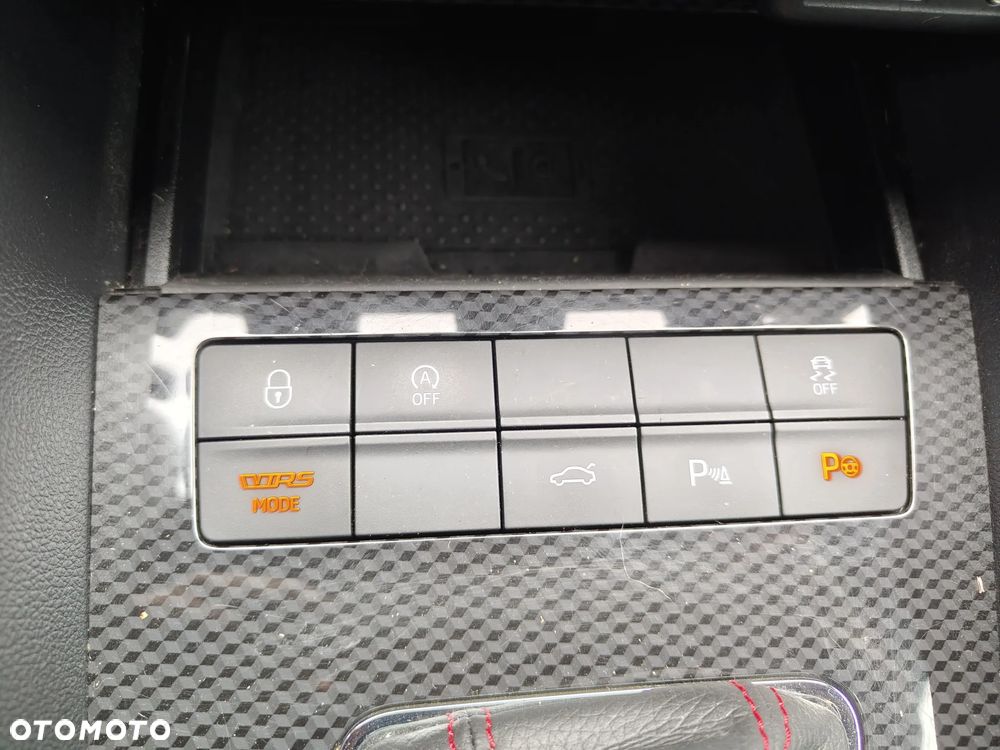 Skoda Octavia 2.0 TDI DSG RS - 13