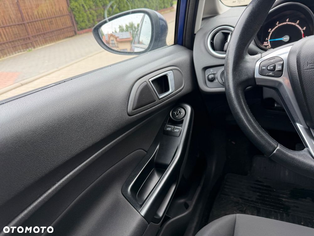 Ford Fiesta 1.25 Champions Edition - 22