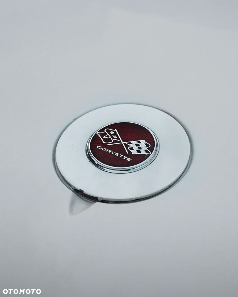 Chevrolet Corvette - 7