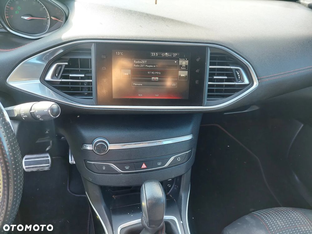 Peugeot 308 ver-1-2-puretech-active-s-s-eat6 - 15