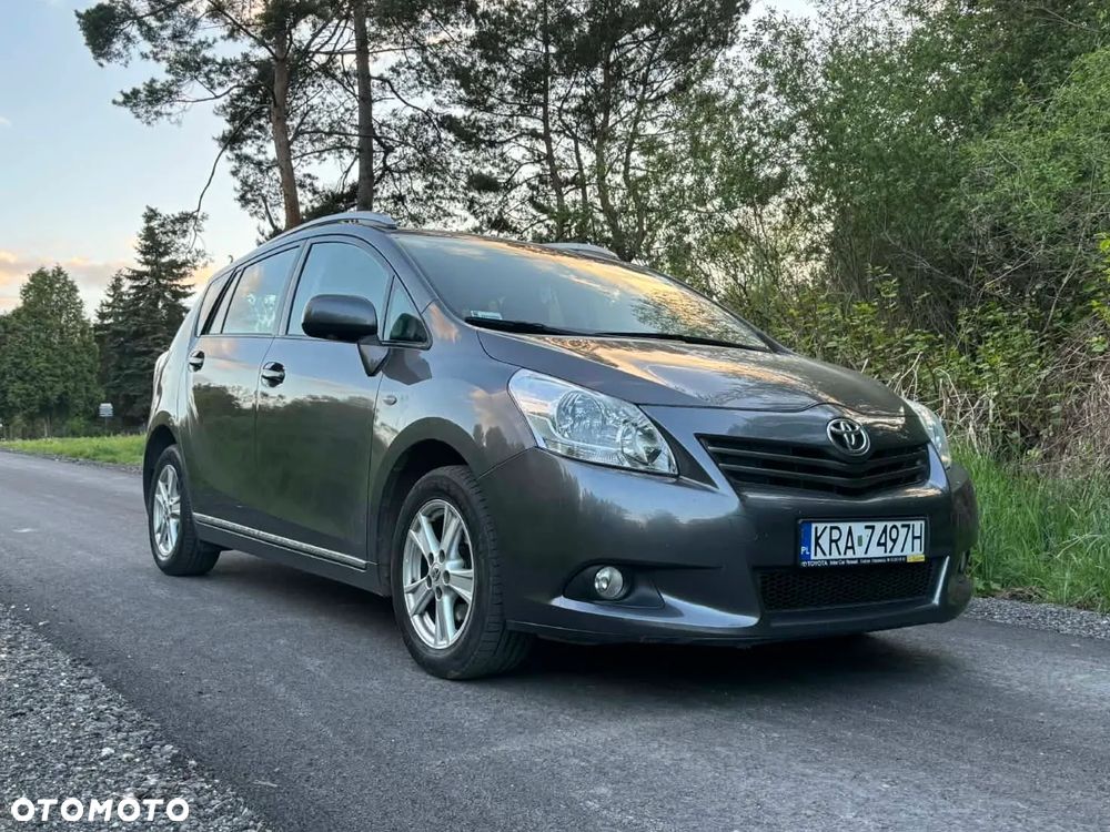 Toyota Verso 2.0 D-4D Life - 3