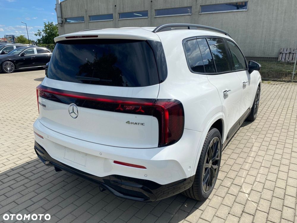 Mercedes-Benz GLB - 4