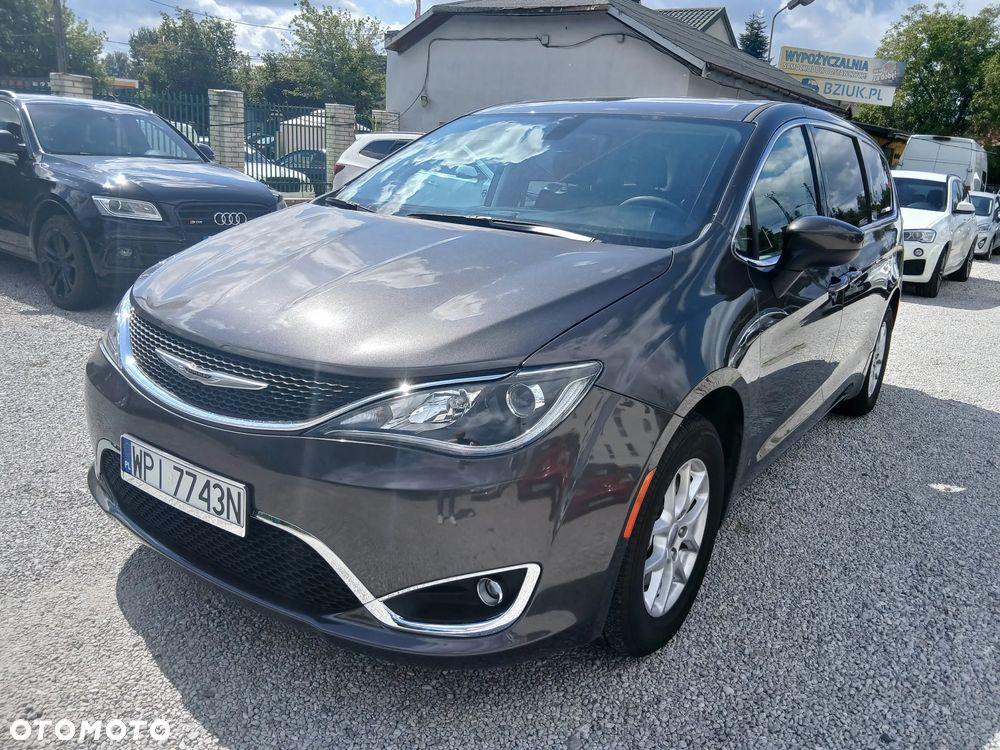 Chrysler Caravan - 2