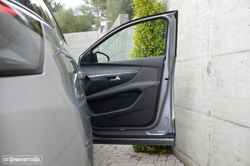 Peugeot 3008 1.2 PureTech Allure EAT8 - 20