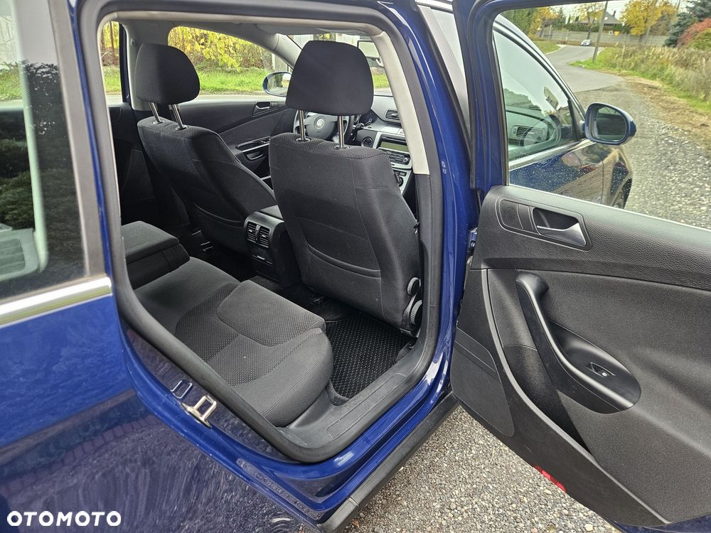 Volkswagen Passat - 7