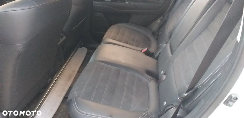 Mitsubishi Outlander ver-phev-intense-plus - 14