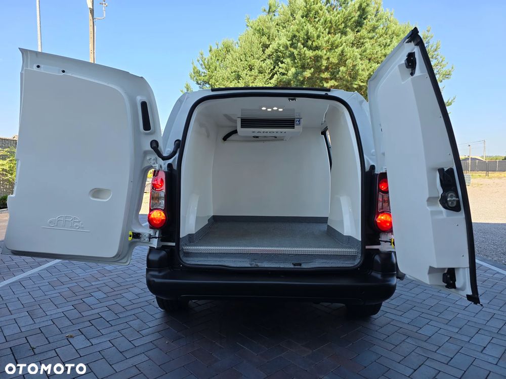 Peugeot PARTNER CHŁODNIA -20 CARPOL 29Tyś km SALON PL STAN JAK NOWY KLIMA ELEKTRYKA OPONY ZIMA LATO - 32