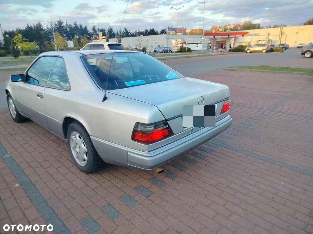 Mercedes-Benz Klasa E - 12
