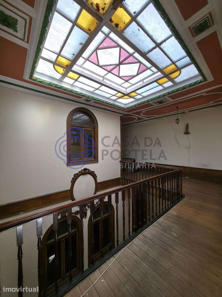 PRÉDIO ENTRE CENTRO DO PORTO E MIRAGAIA - Grande imagem: 4/59