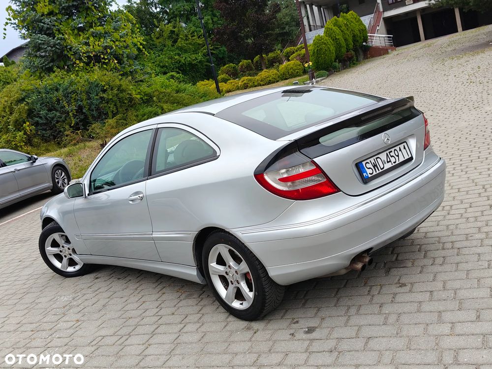 Mercedes-Benz Klasa C 180 Kompressor Sport Edition - 2
