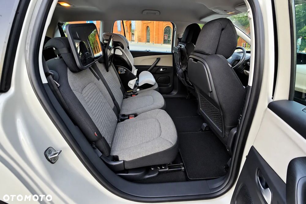 Citroën C4 Picasso 1.2 PureTech Shine S&S - 4