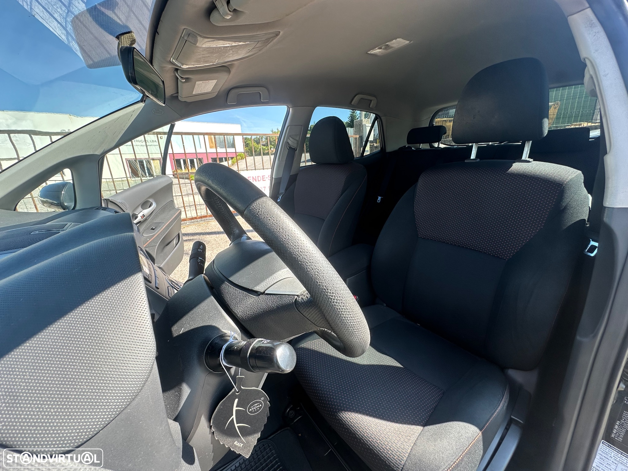 Toyota Auris 1.4 D-4D Exclusive - 10