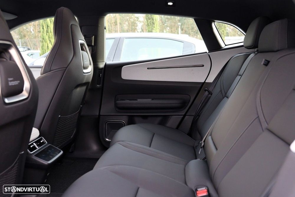 Polestar 4 Long Range 100 kWh Single Motor Plus - 13