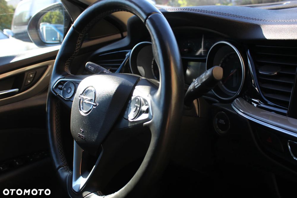 Opel Insignia - 19