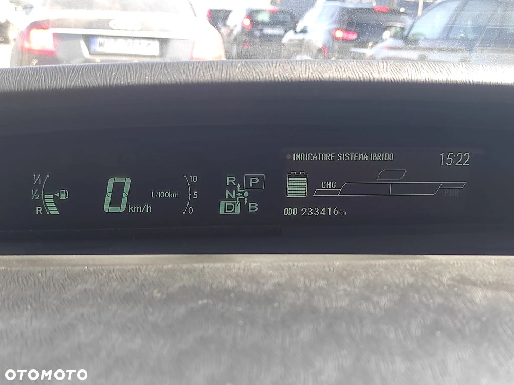 Toyota Prius (Hybrid) - 17