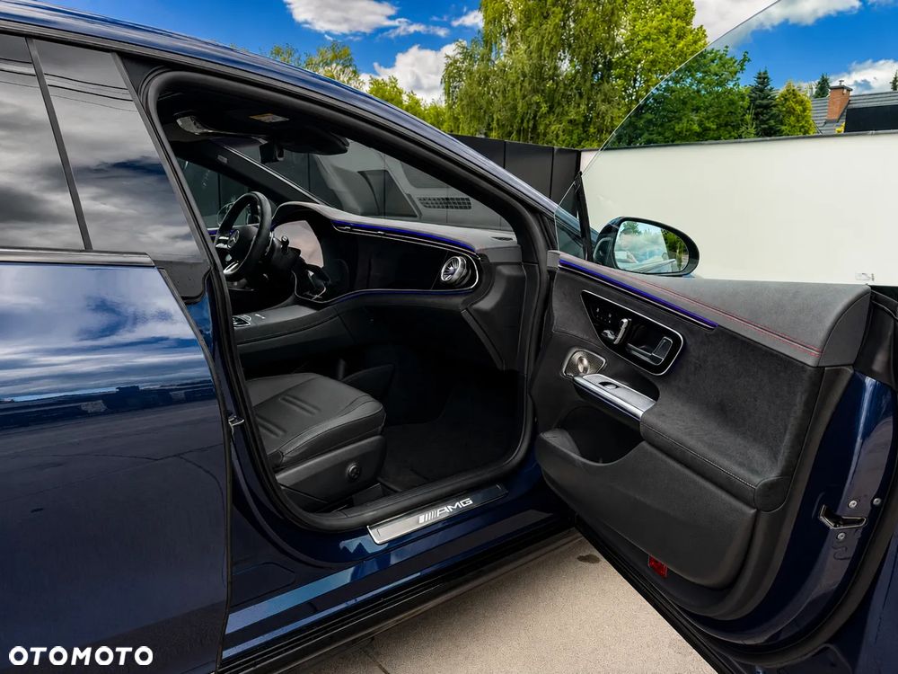 Mercedes-Benz EQE AMG 43 4Matic - 13