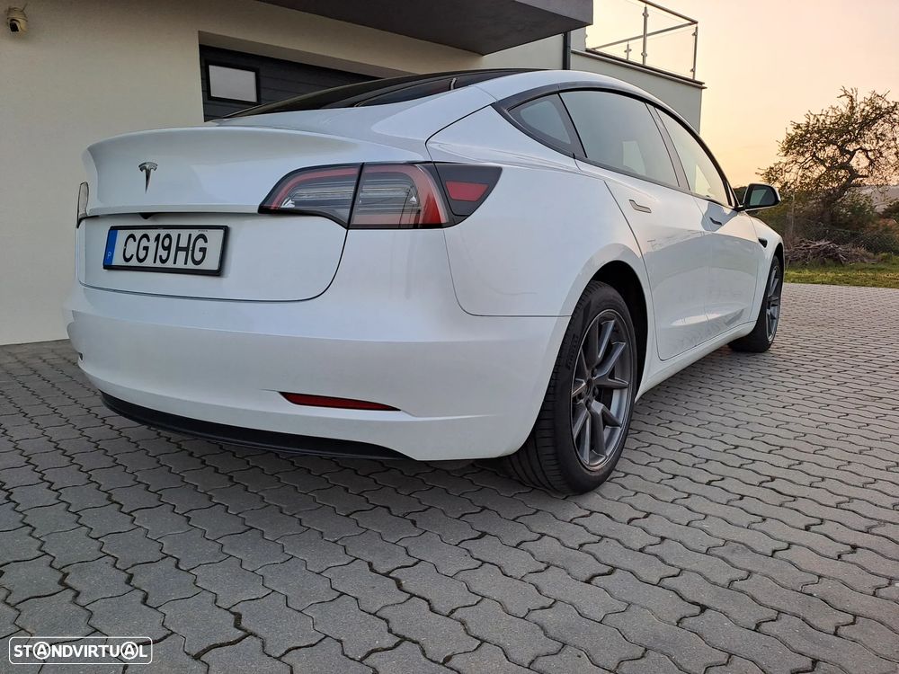 Tesla Model 3 Standard Range Plus RWD - 5