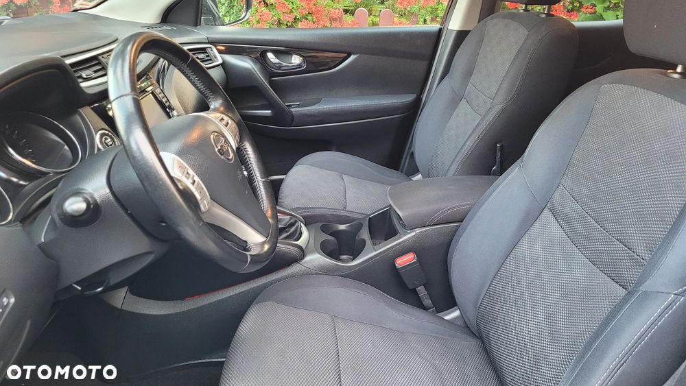 Nissan Qashqai 1.6 DIG-T Tekna - 8