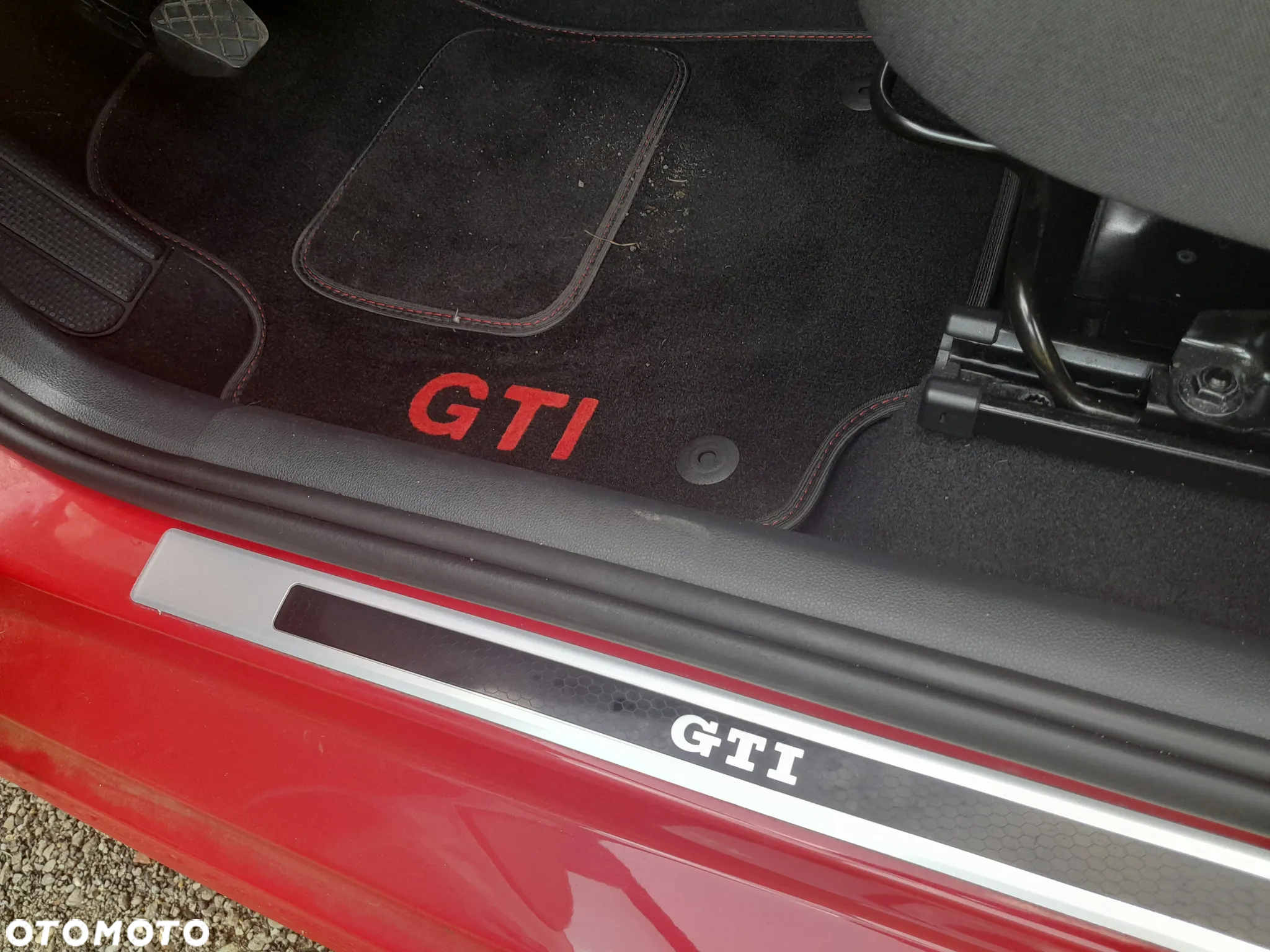 Volkswagen up! GTI - 32