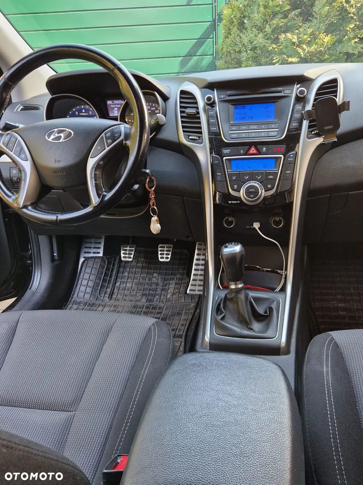 Hyundai i30 1.6 GDI Premium - 11