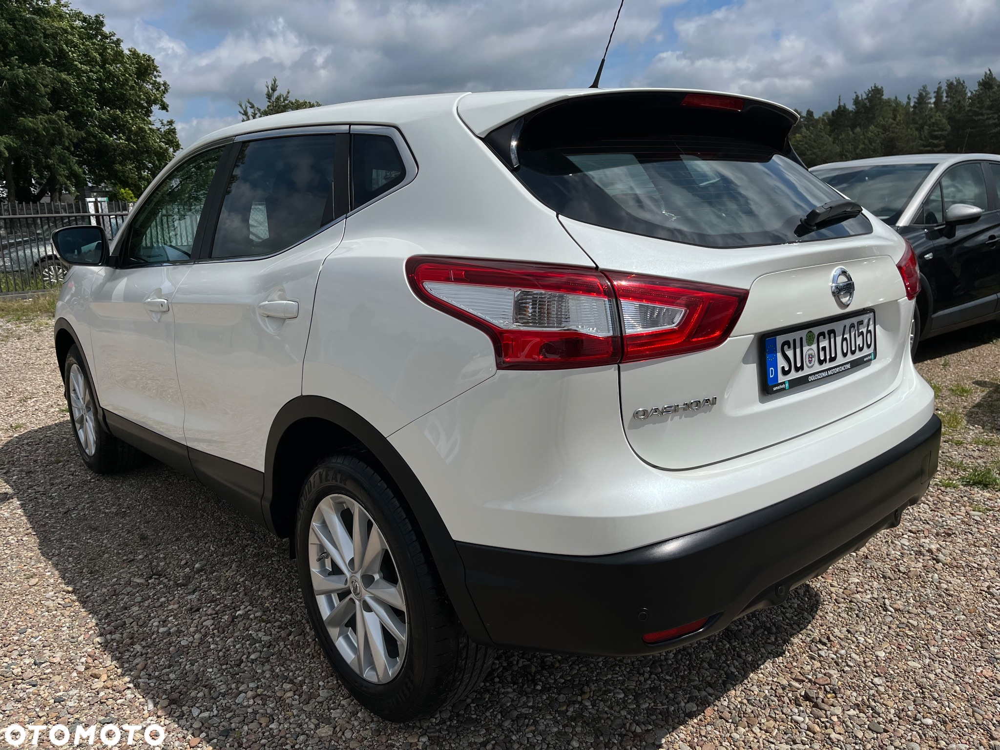 Nissan Qashqai 1.2 DIG-T Tekna - 2
