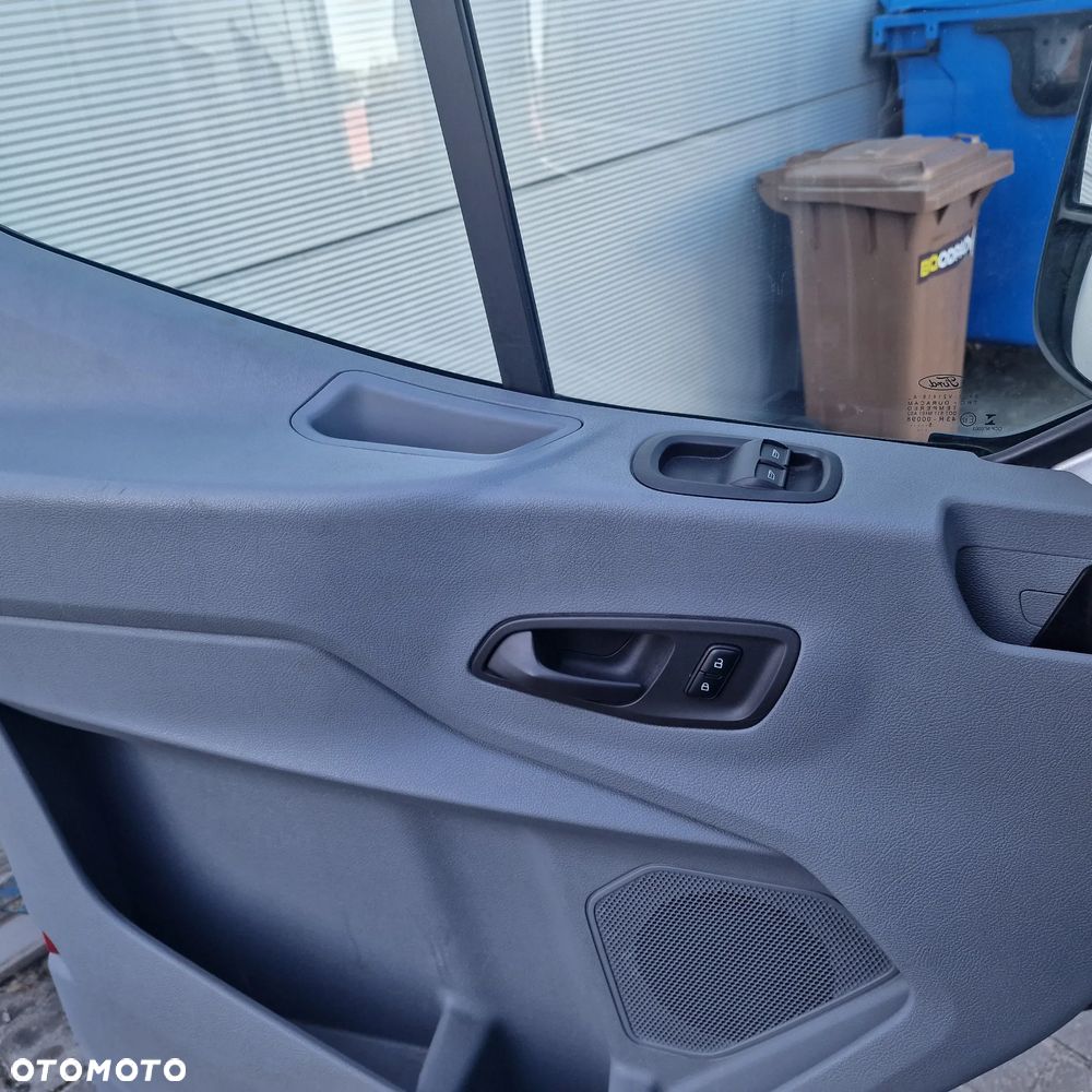 Ford Transit - 11